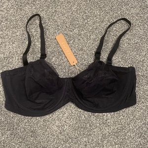 NWT skims ultra fine mesh strapless bra